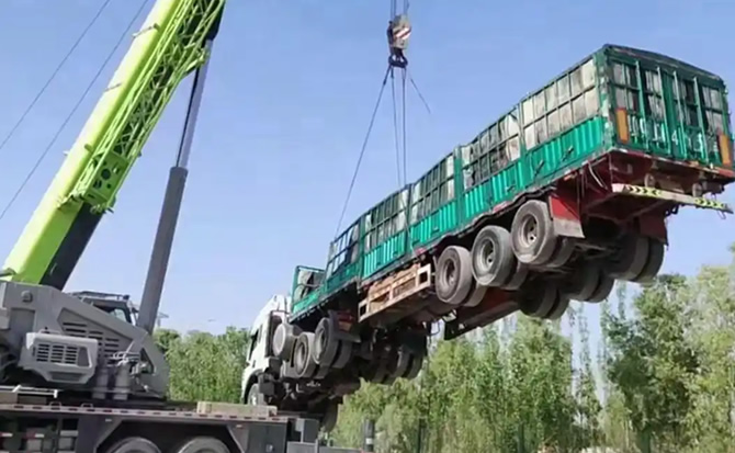 江口道路脱困救援案例